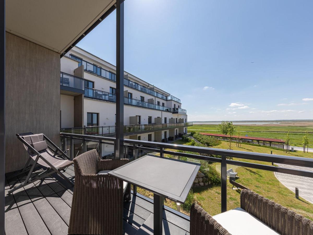 Aparthotel Zwei Wasser - Alte Seefahrtschule Wustrow  Exterior foto